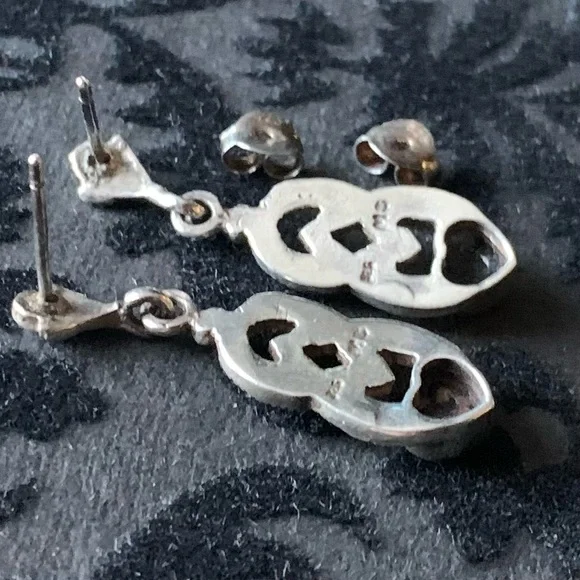 Vintage Art Deco Onyx Heart Marcasite Sterling earrings - Picture 7 of 11